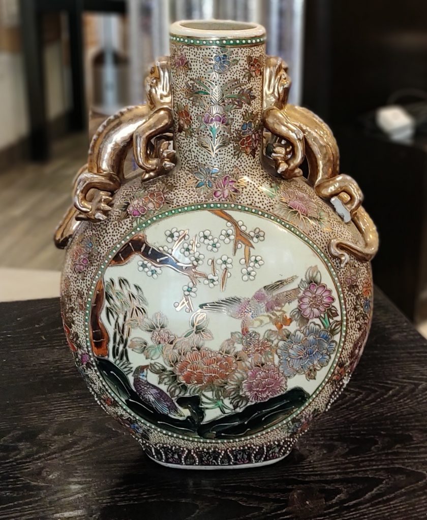 Ceramic showpiece on a table PixaHive