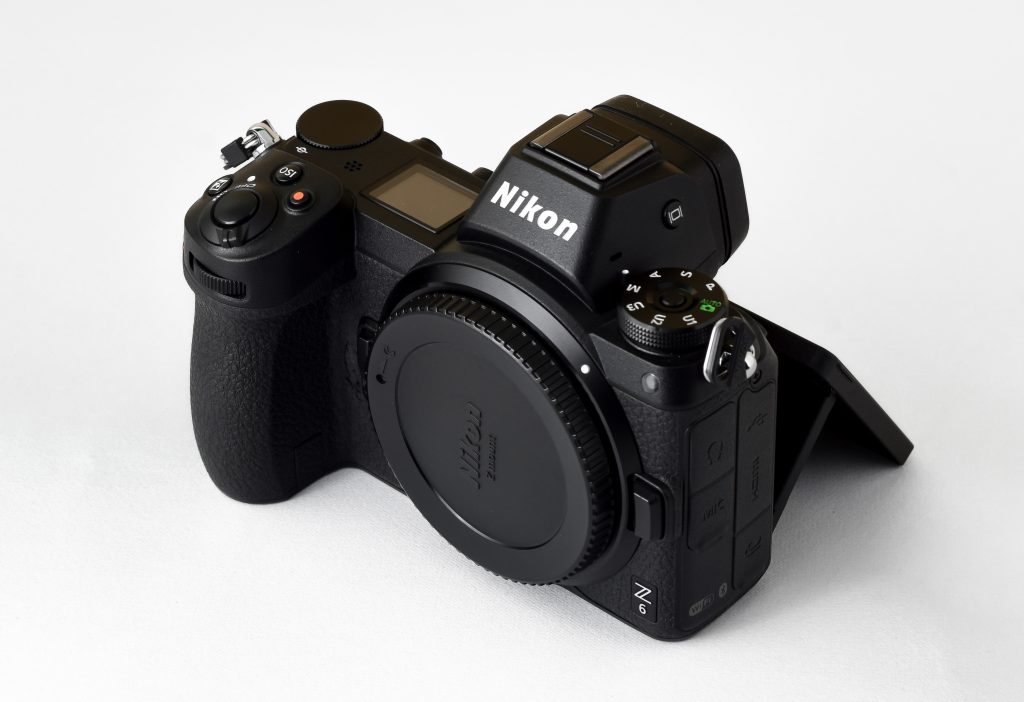 Nikon Mirror less interchangeablelens camera PixaHive