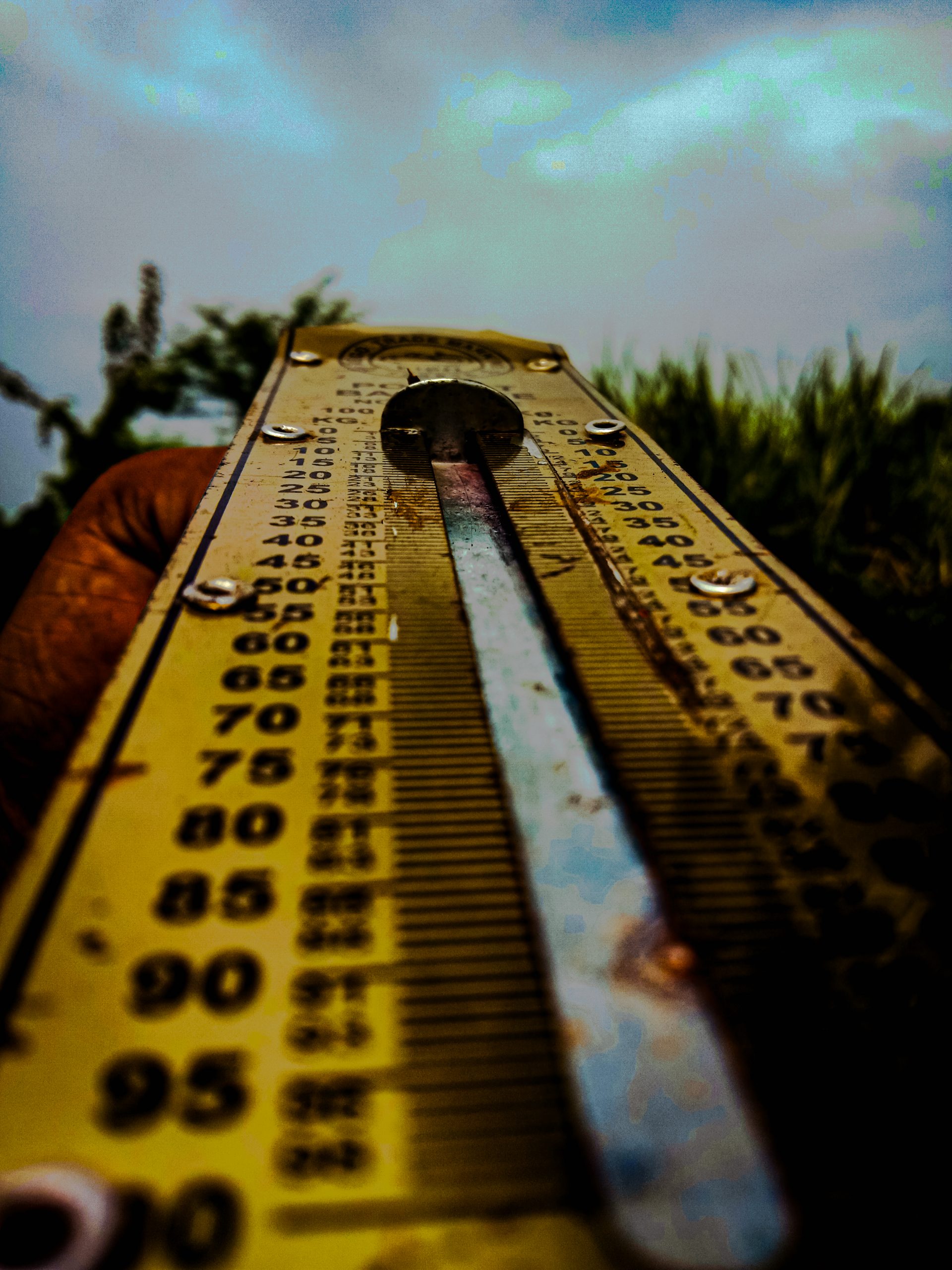 Number marking on a weighing meter