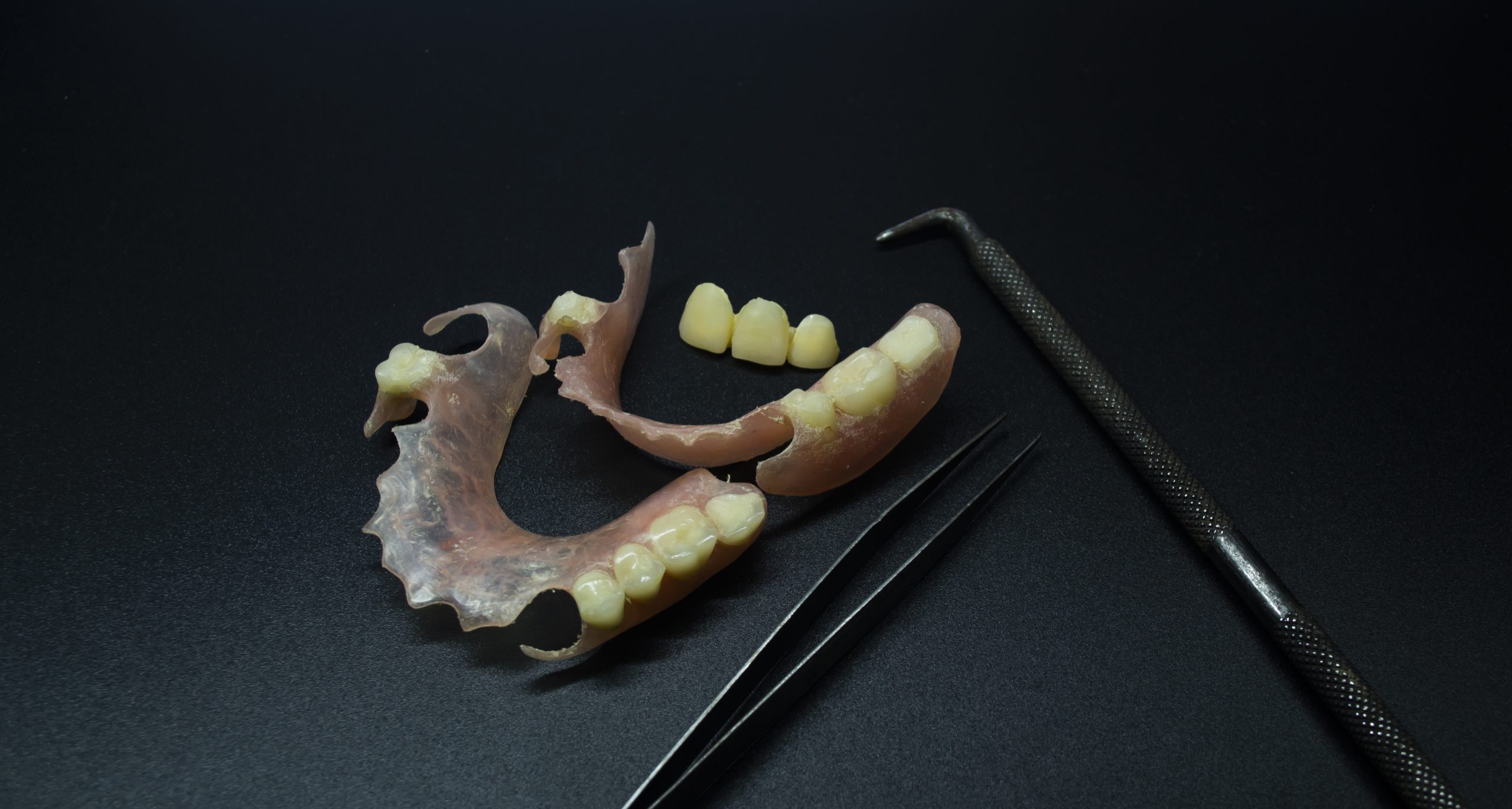 Teeth & dental tools
