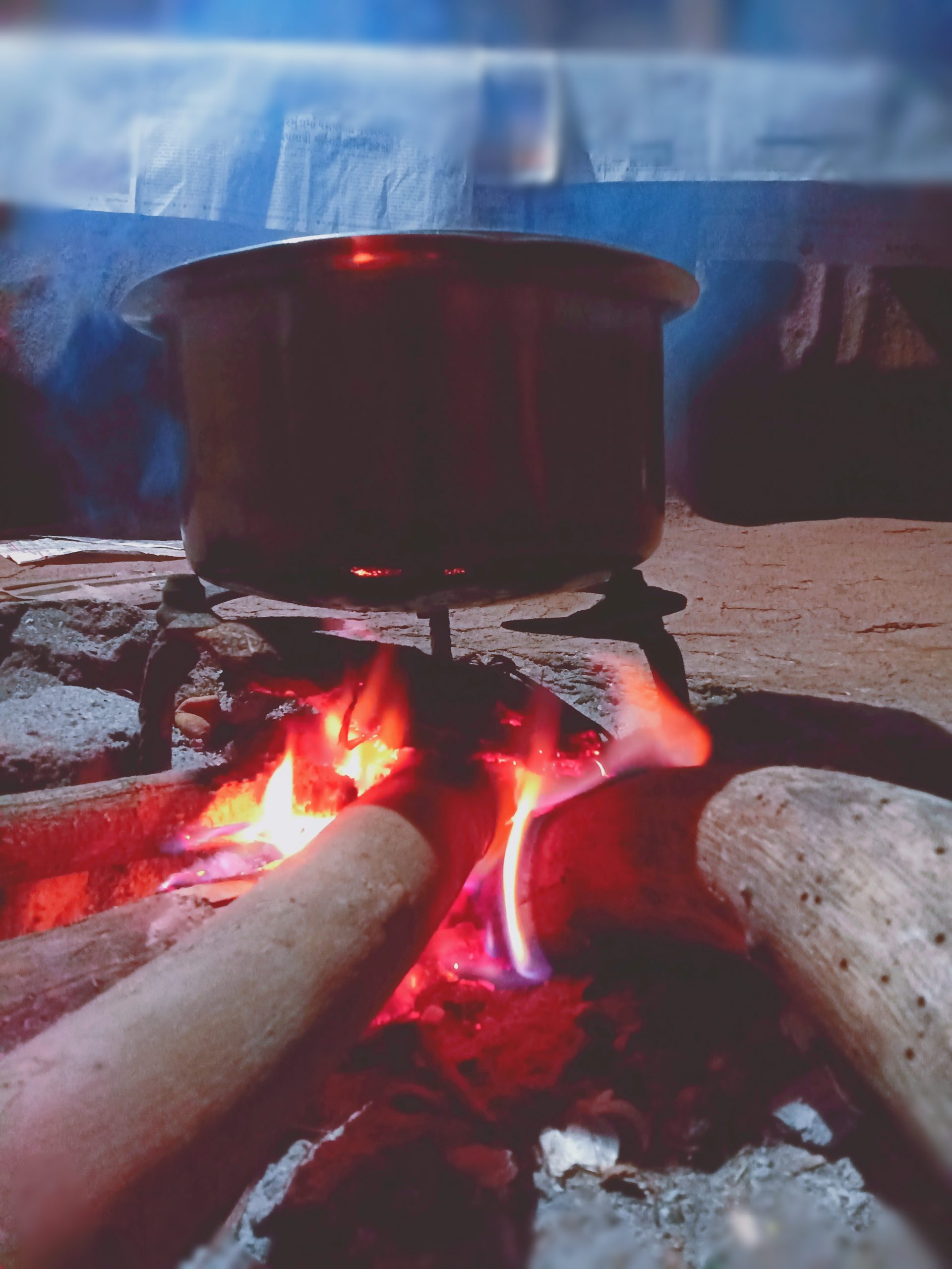 Cooking on wooden fire