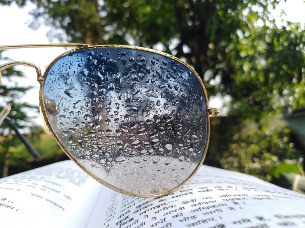 Drop on glasses PixaHive