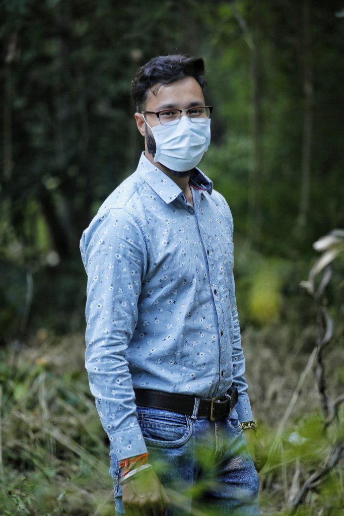 Man wearing mask PixaHive