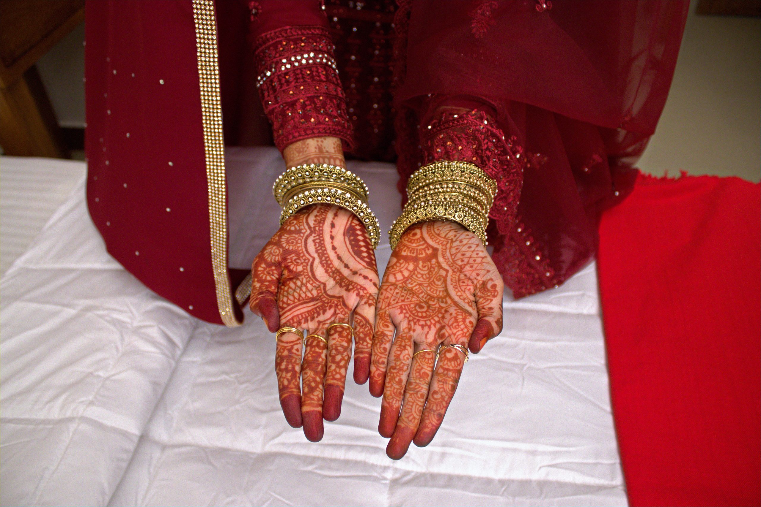 Mehandi on bride's hands