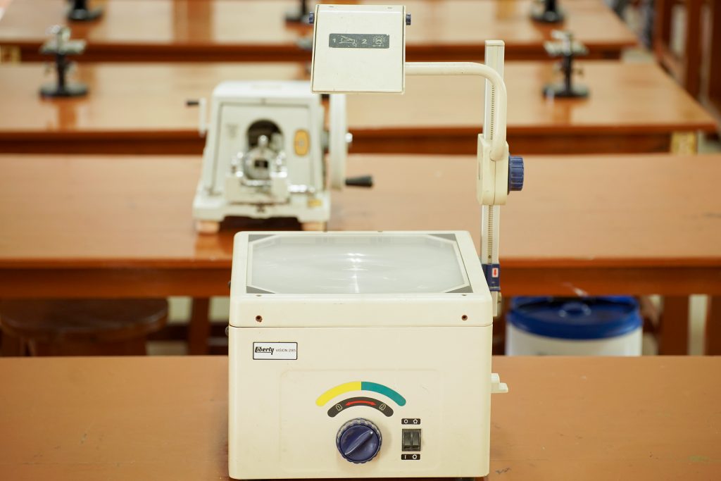 OHP projector PixaHive