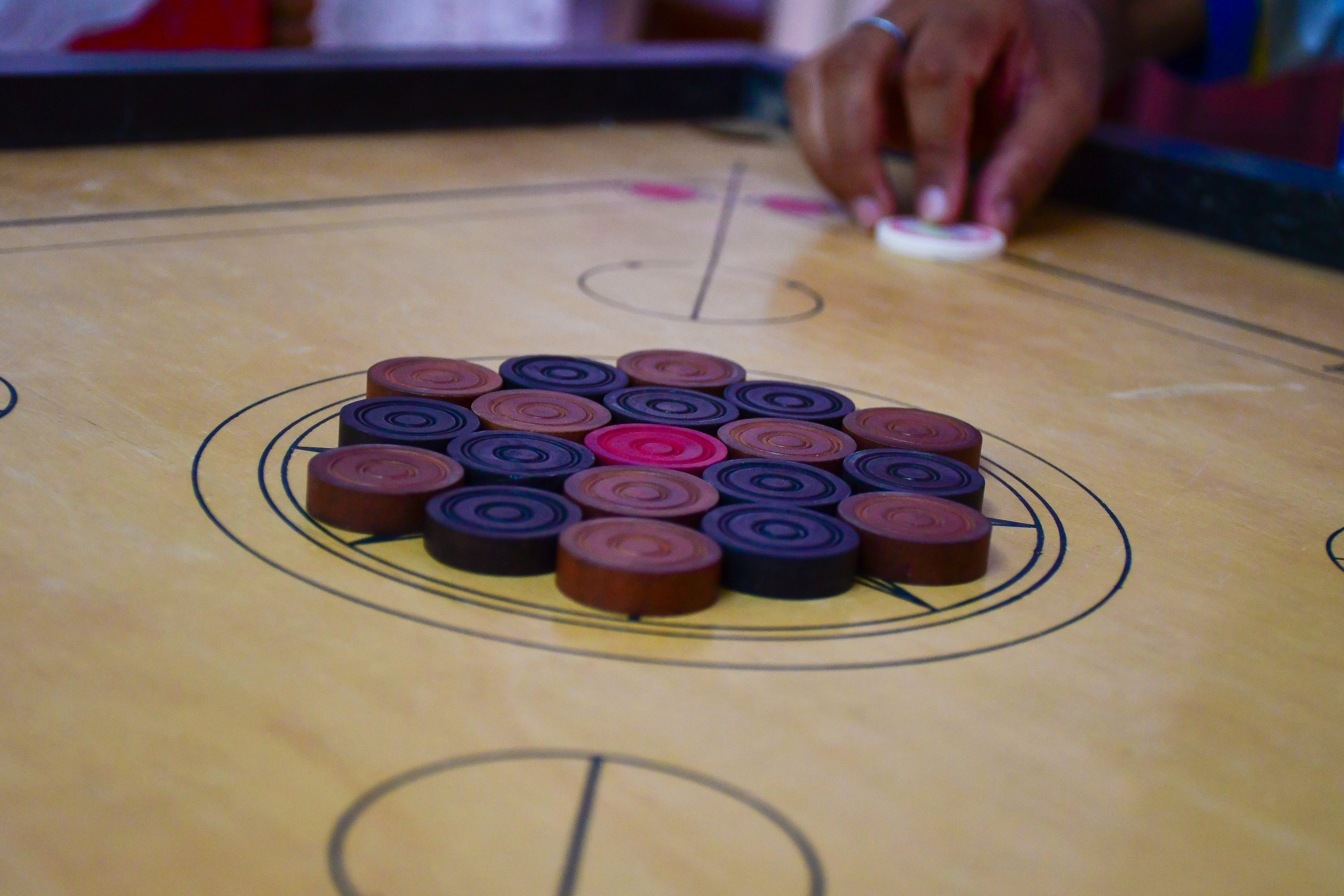 Playing carrom