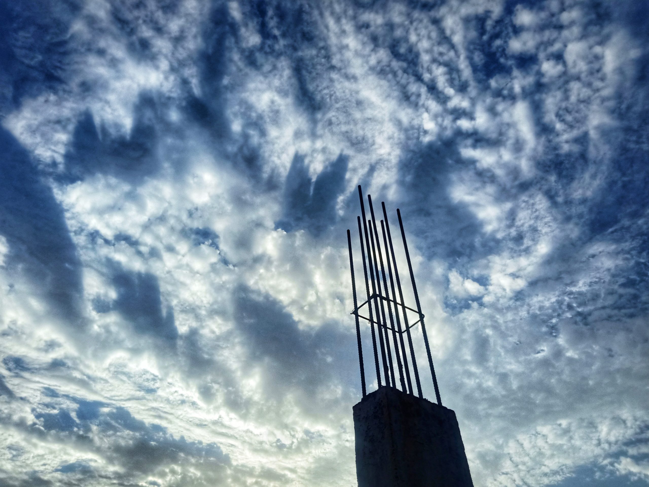 A concrete pillar and sky