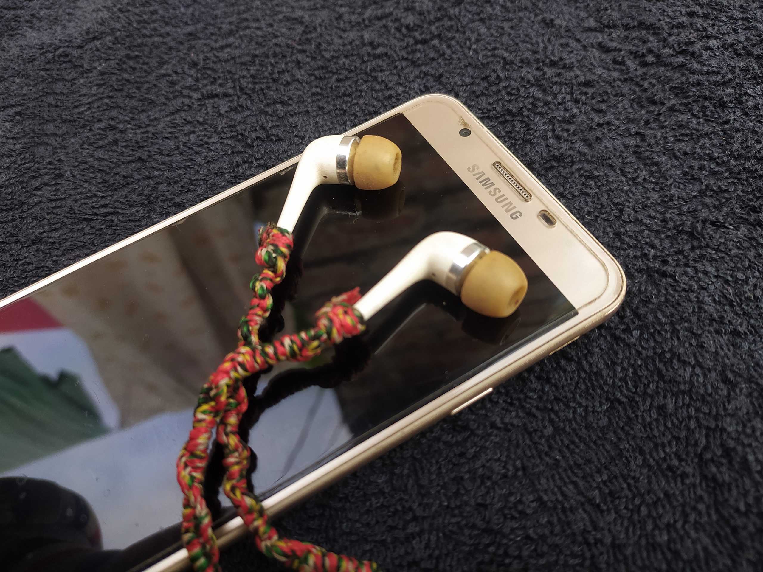 mobile and earphones