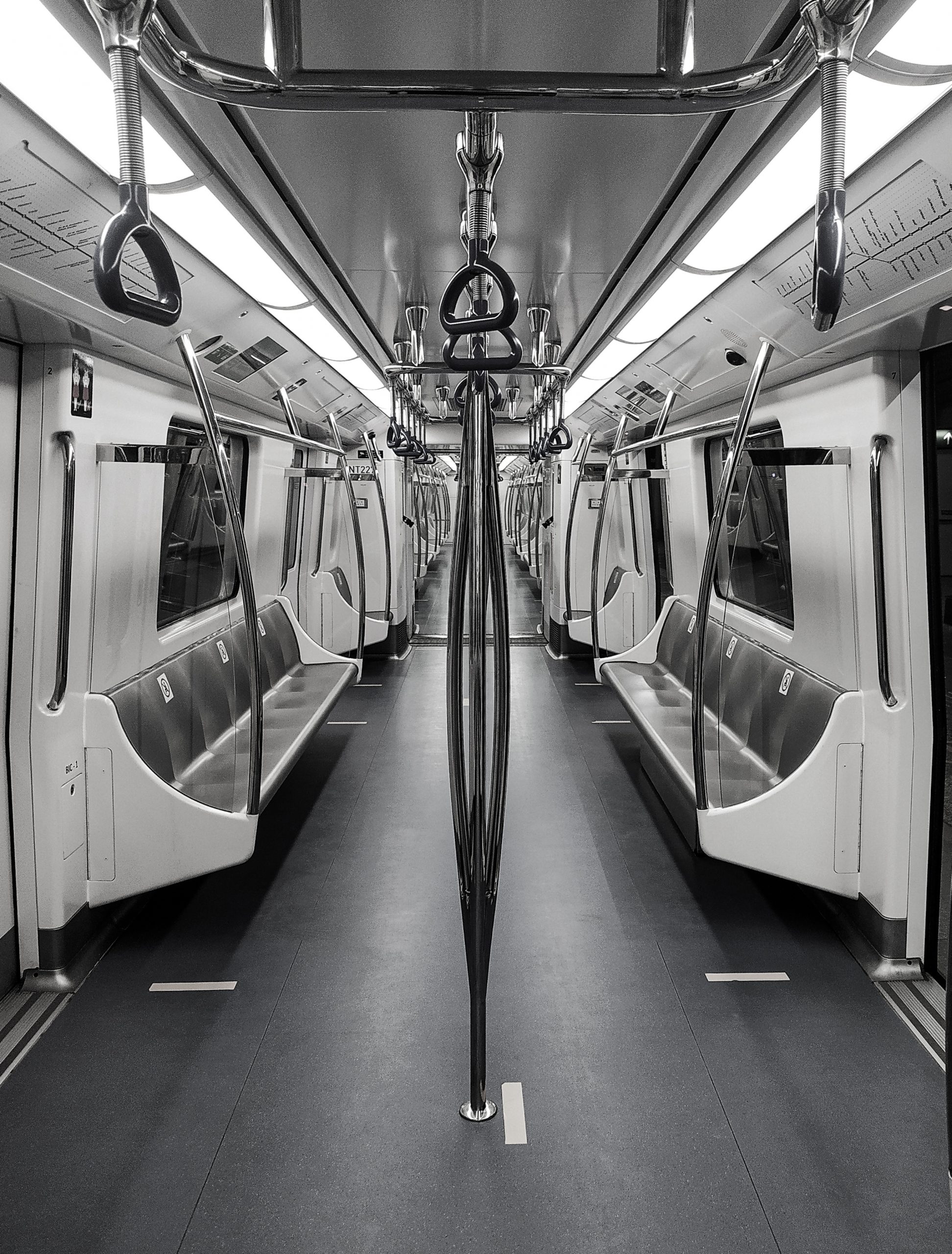 Monochromatic Metro