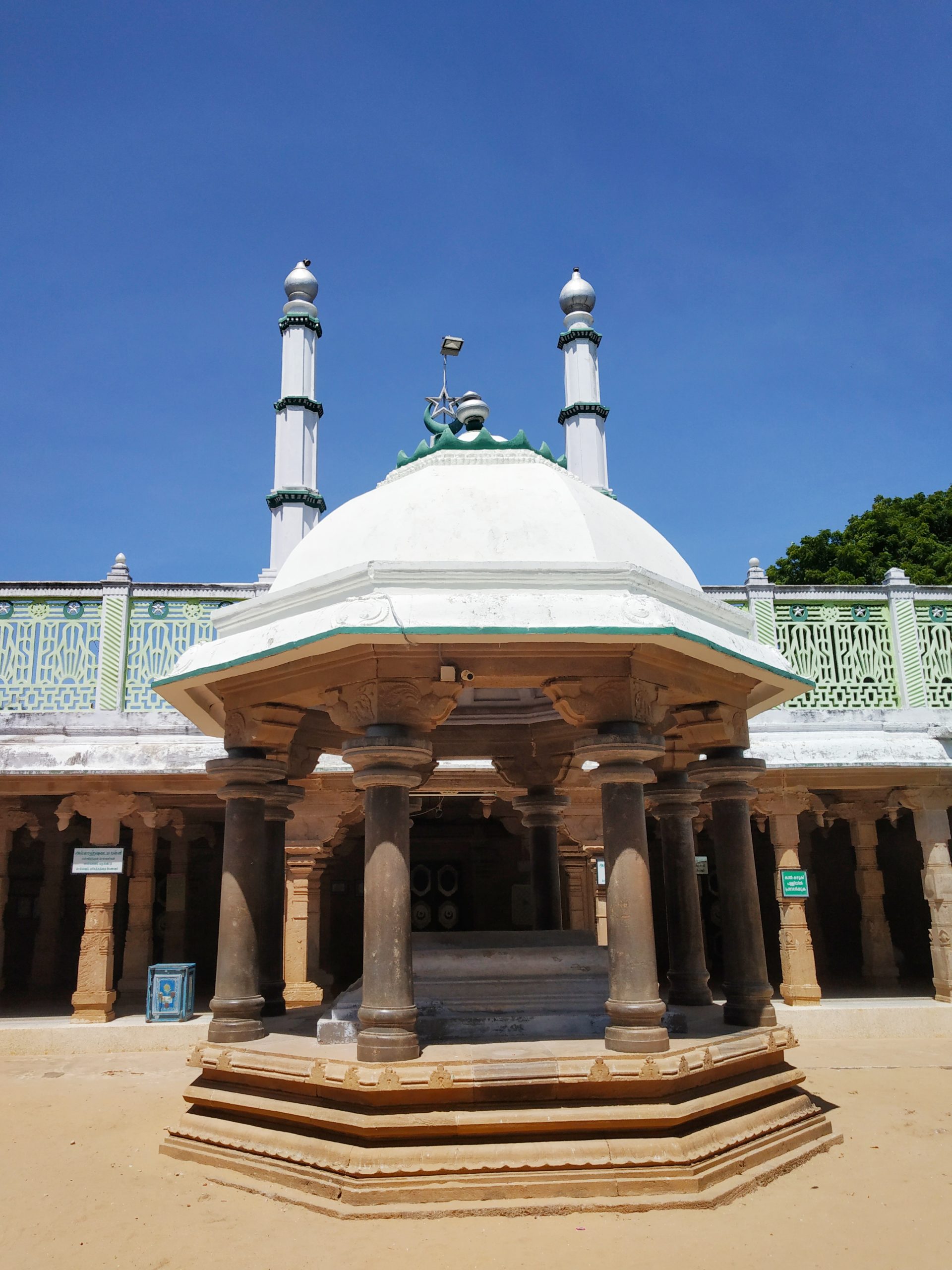 Dome Structured Dargah