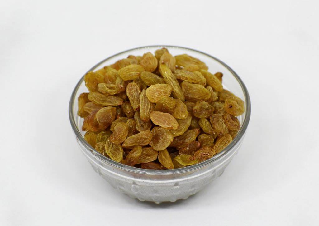 Raisins in a bowl PixaHive