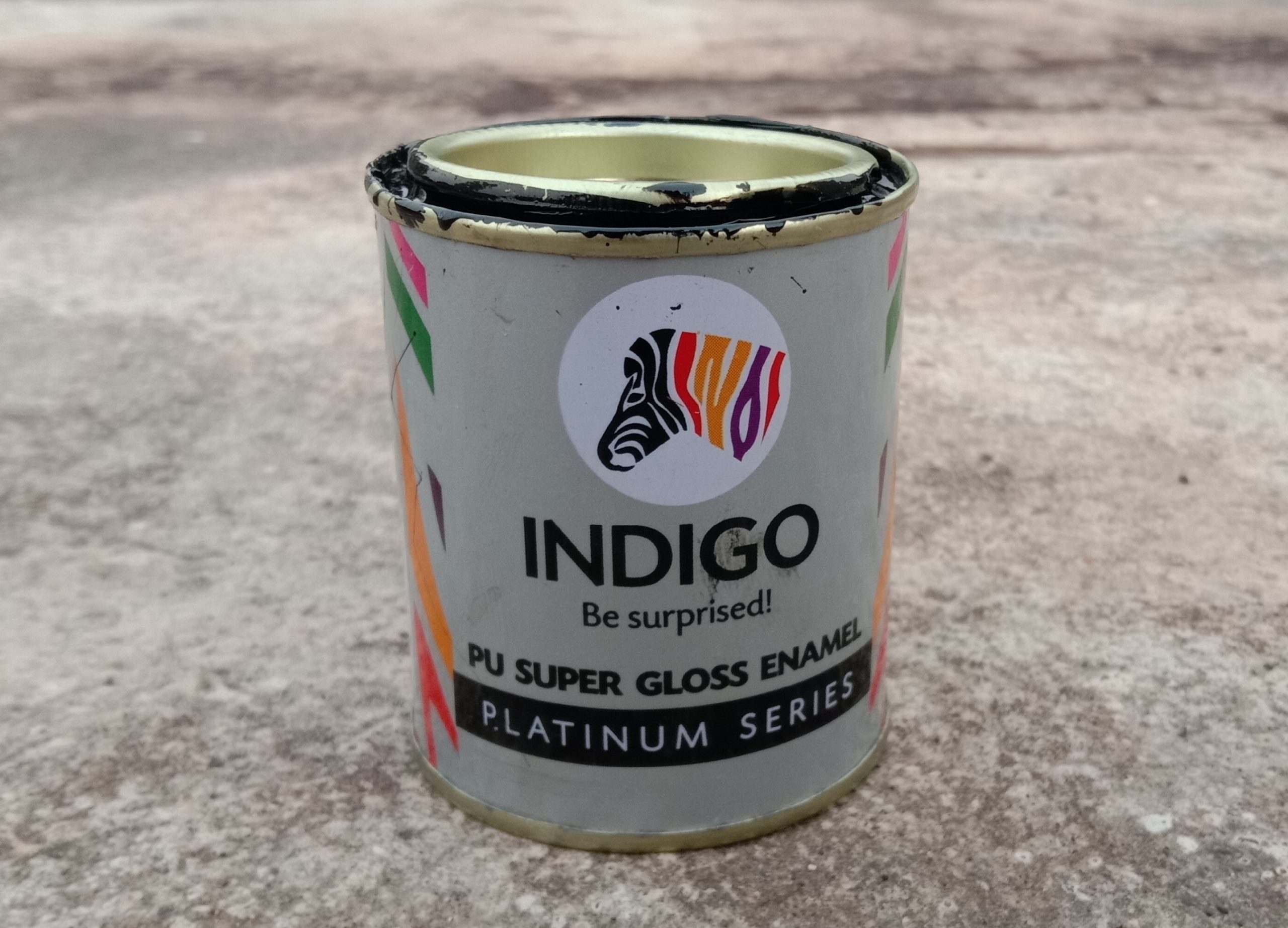 Indigo black color paint box