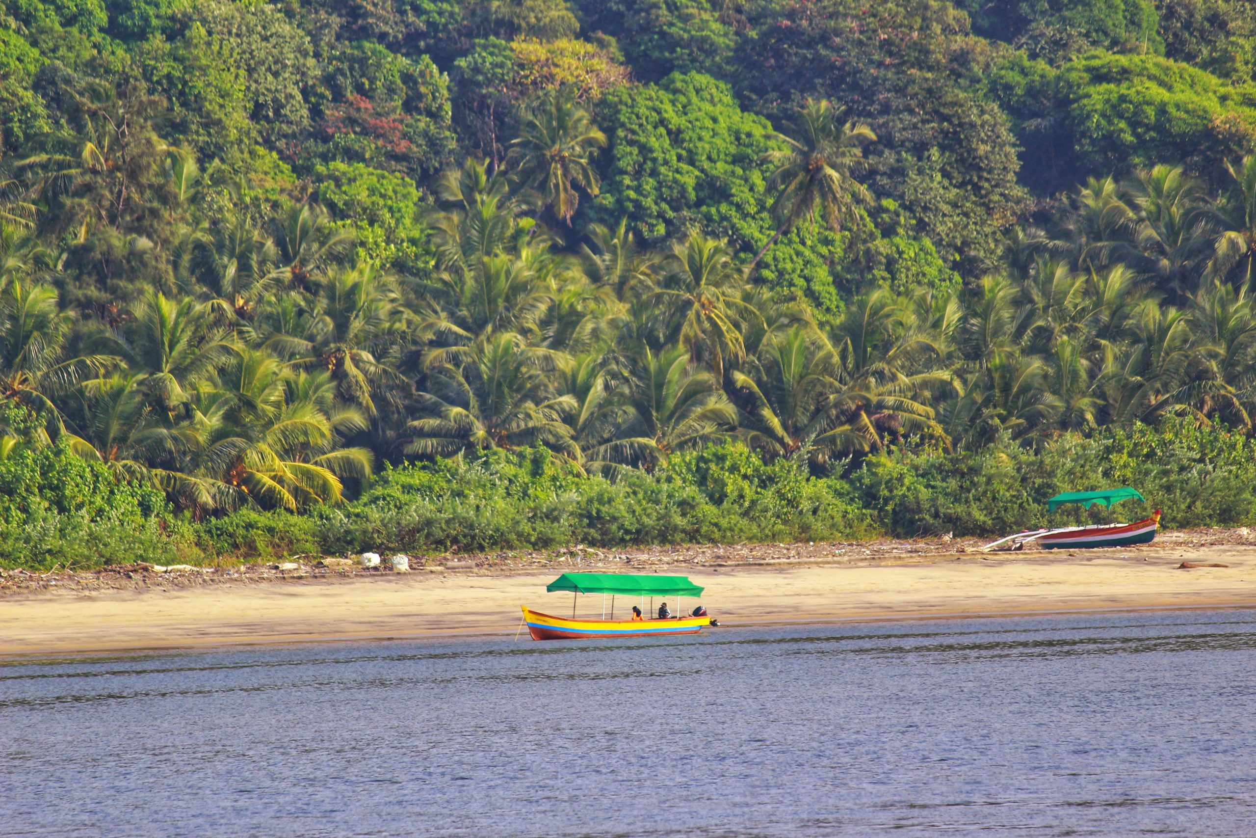 A boat at Devbag beach