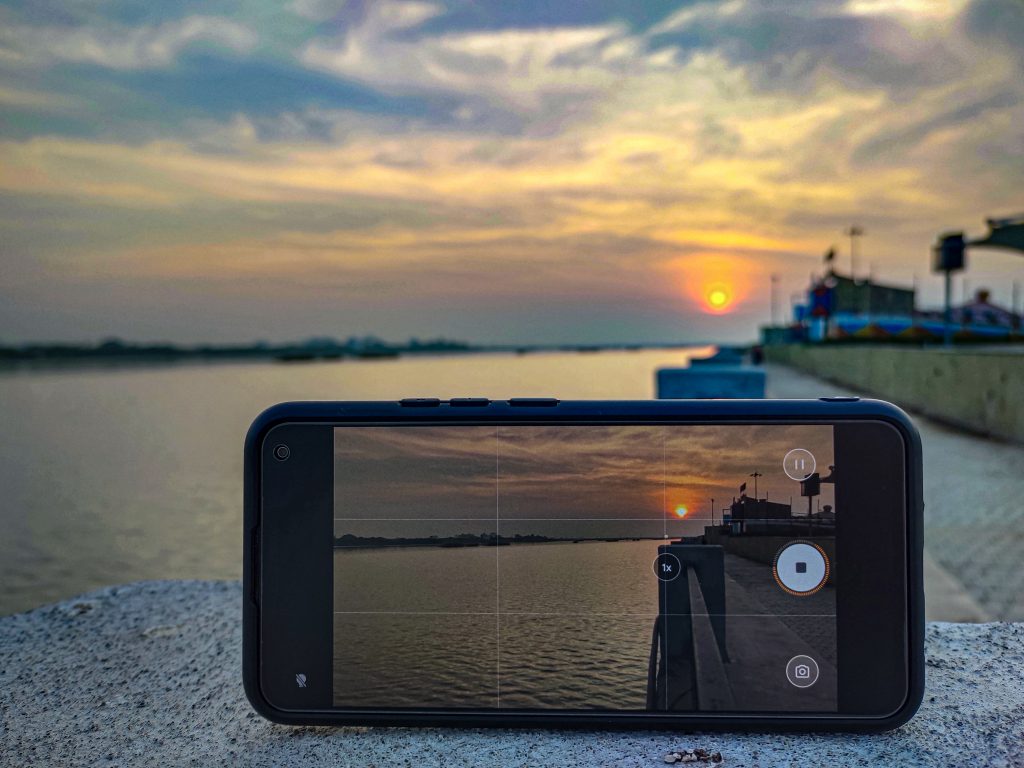 A mobile phone camera photography - PixaHive