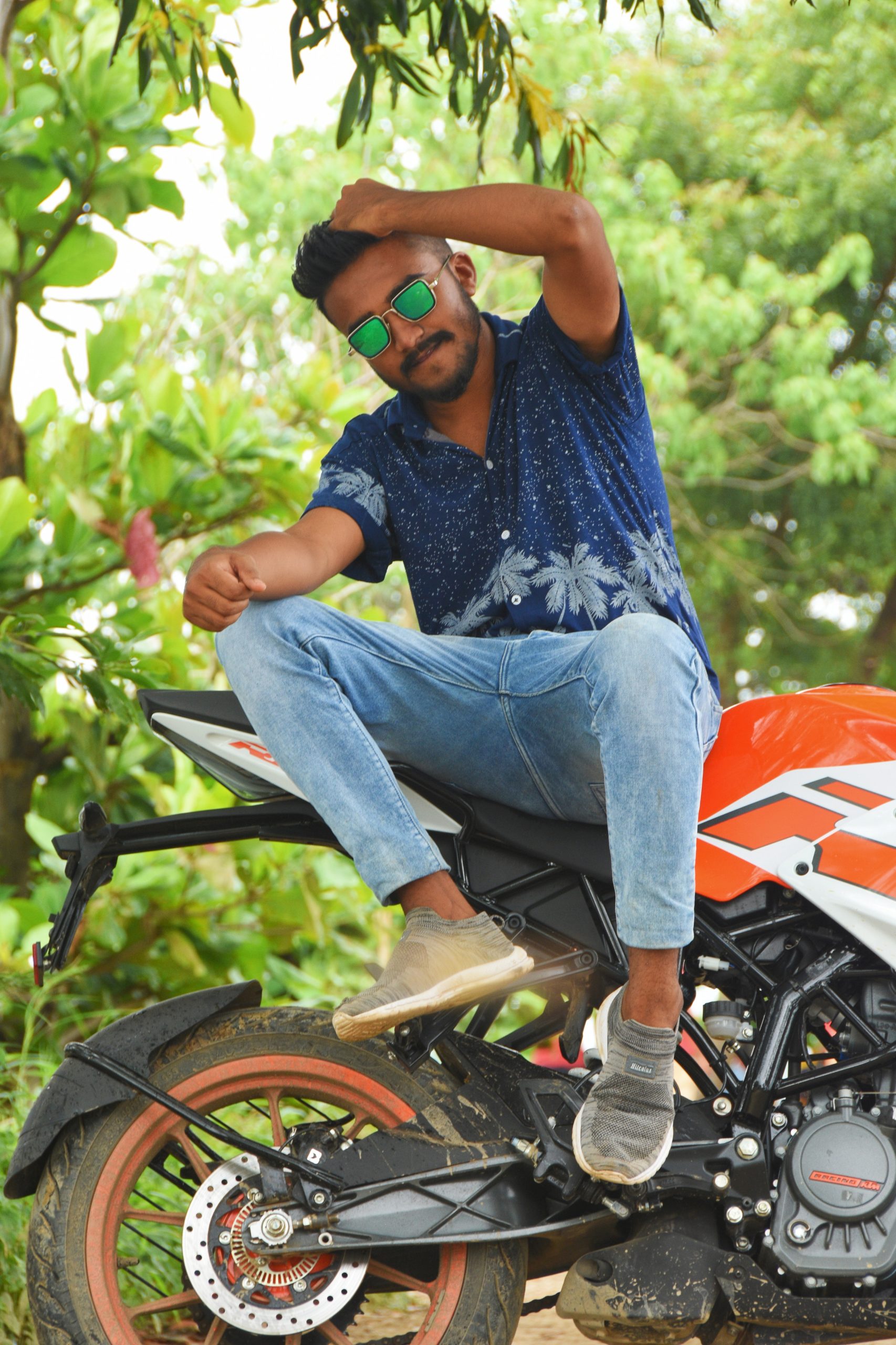 Shubh Laabh fame Aashay Mishra buys a swanky new bike; says, 'I have a very  keen interest in owning vintage vehicles' - Times of India