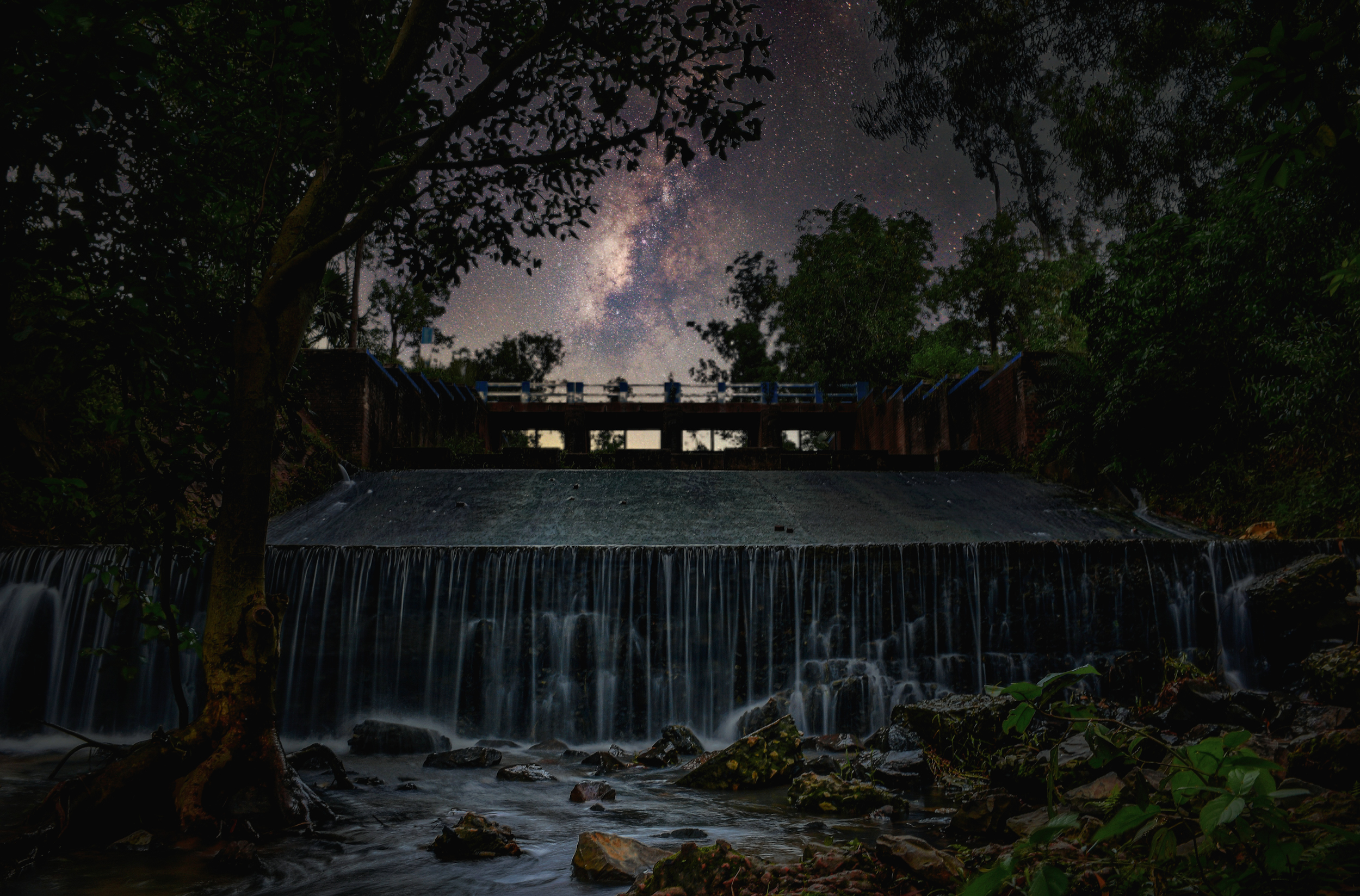 Night view of waterfall