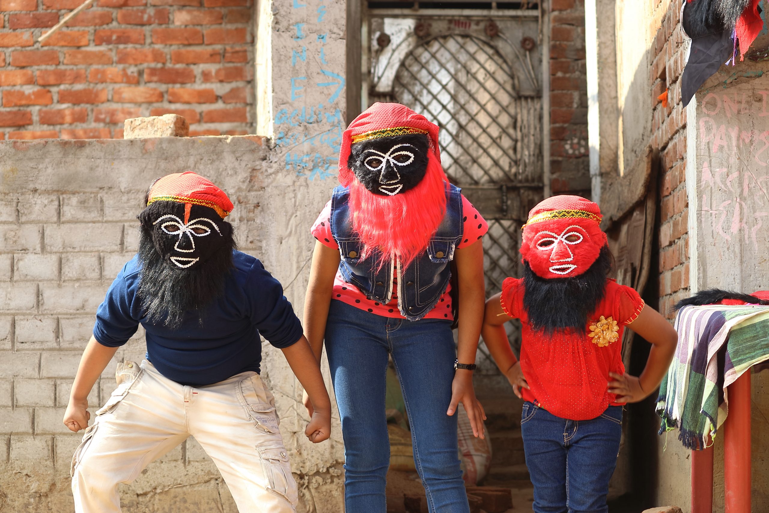 Kids with creative facemask