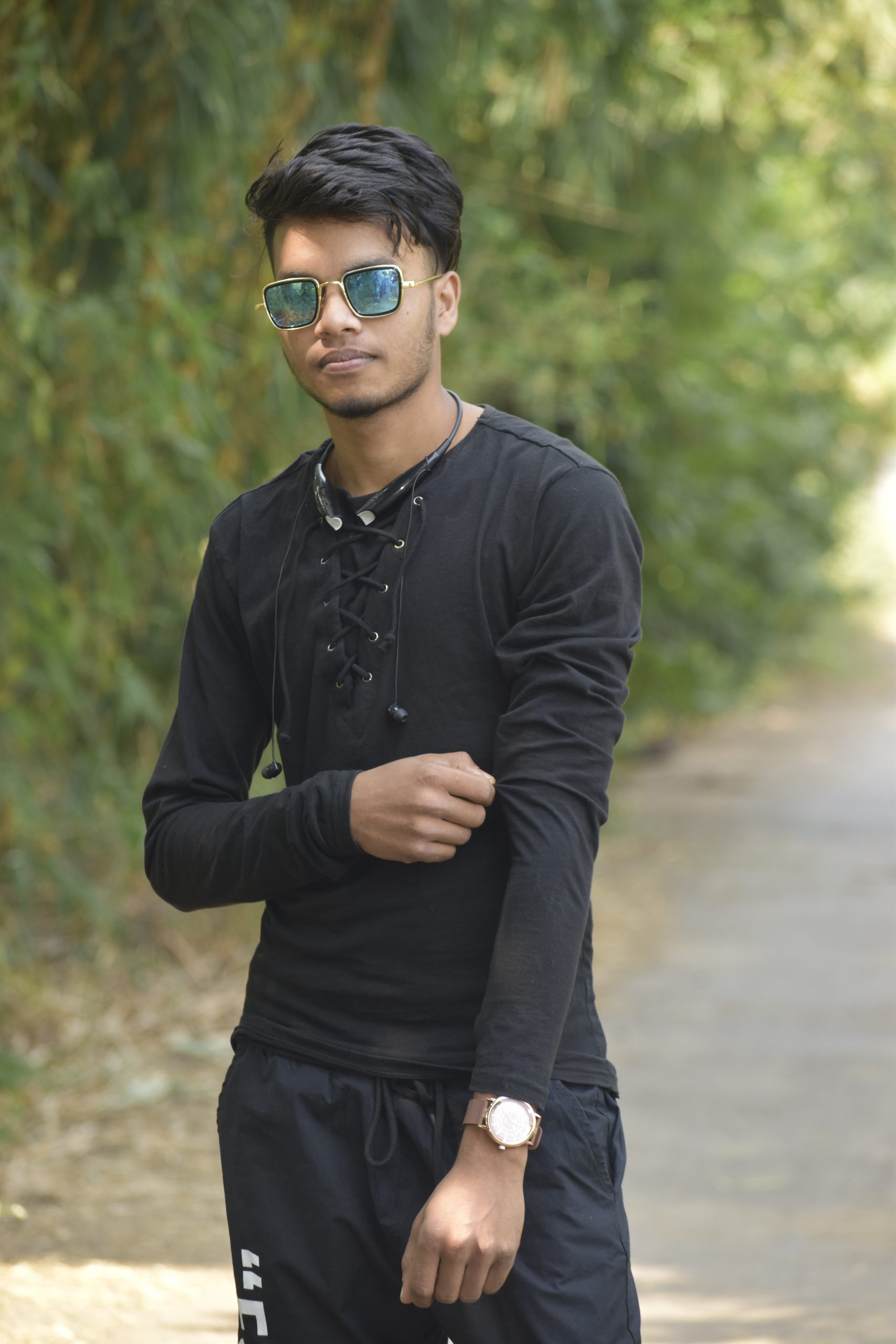 8,704 Likes, 561 Comments - S A M E E R❣ (@sameer_shaikh_143) on Instagram:  “Der Se bano Lekin jarur … | Cool photo effects, Baby photo editing, Photo  poses for boy