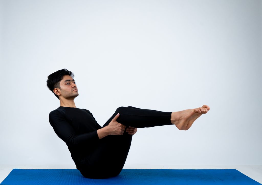 5 yoga poses to strengthen torso and abs - El blog de YogaOne