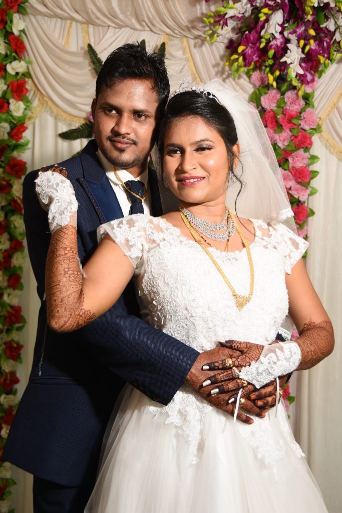 Indian wedding couple - PixaHive