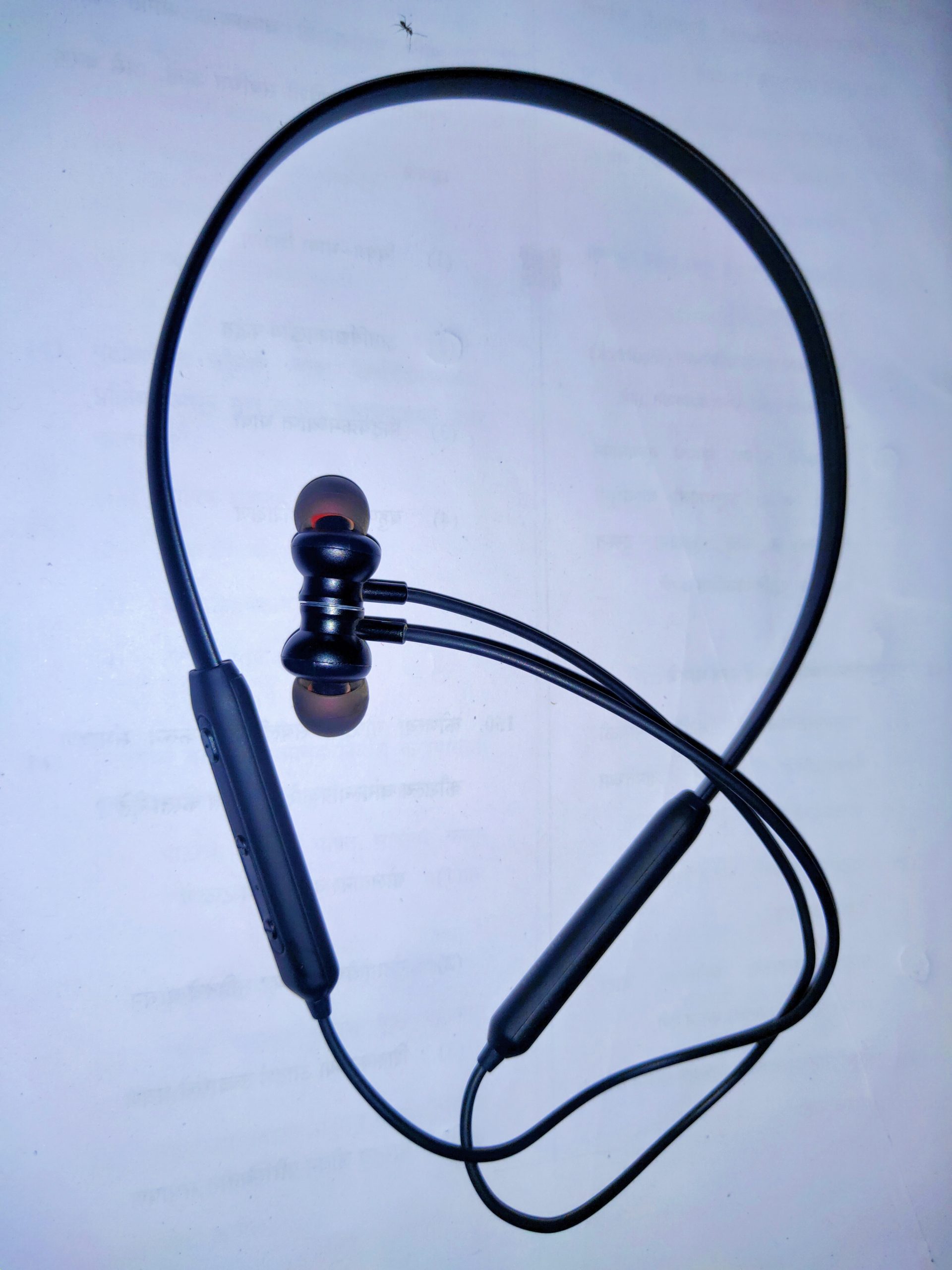 Neckband ear phones