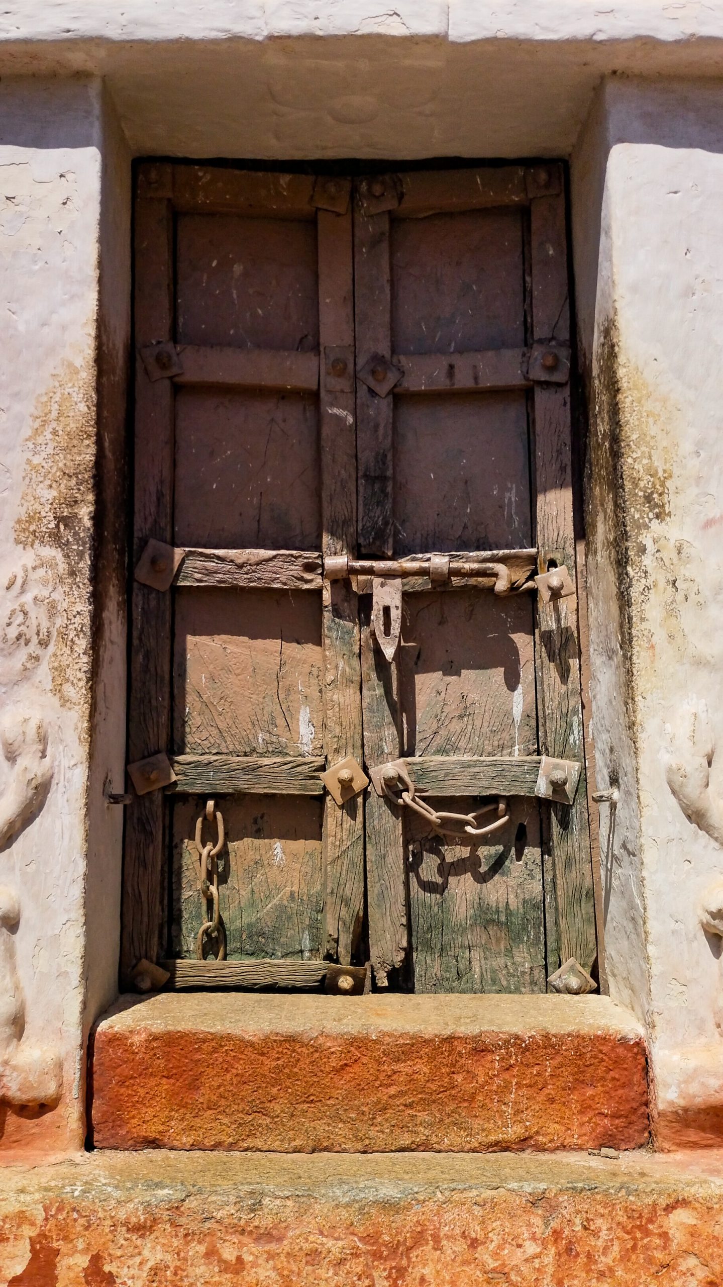 Old House door