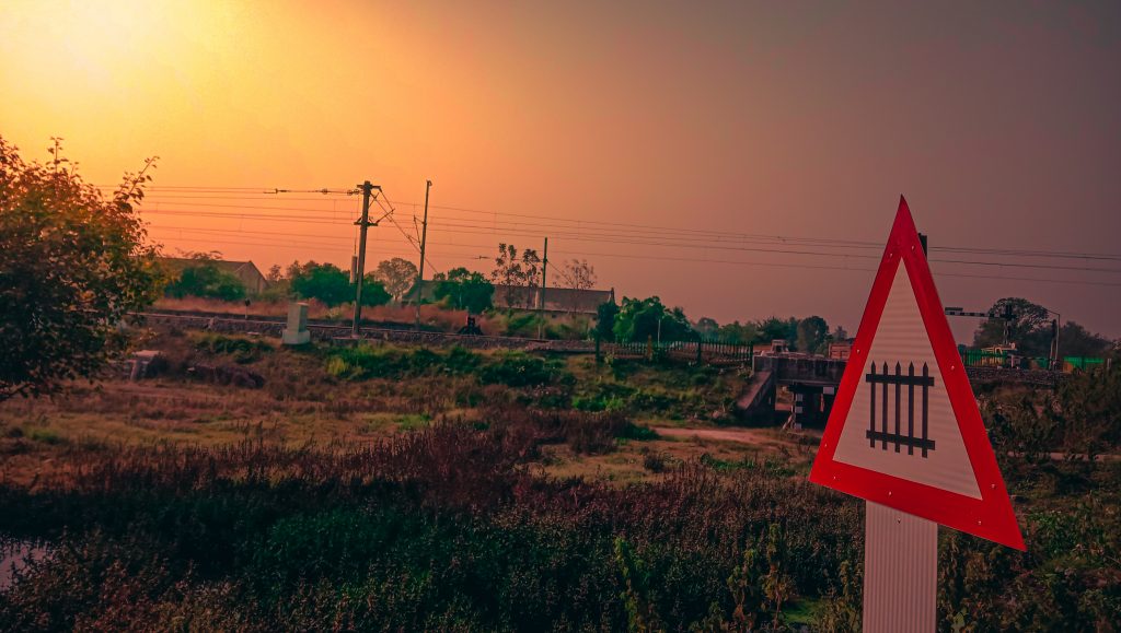 railway crossing board - PixaHive