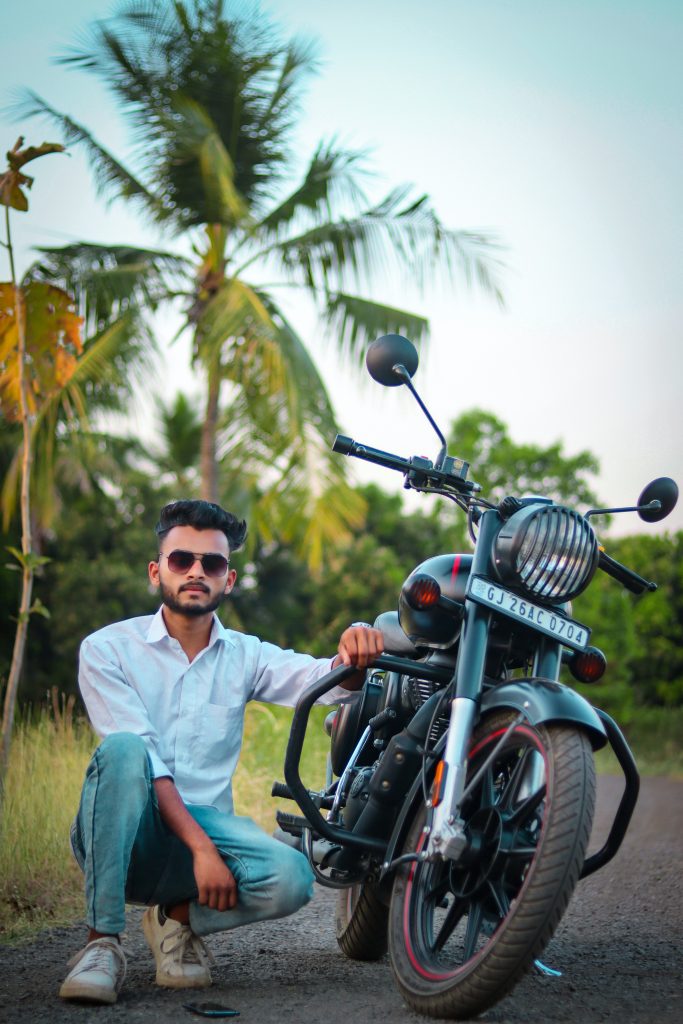 Exclusive - Teri Meri Ikk Jindri's Manish Verma travels to Delhi on his bike  - Times of India