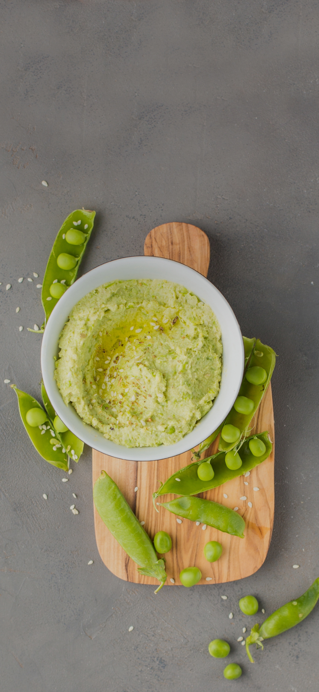 Peas and a paste in bowl