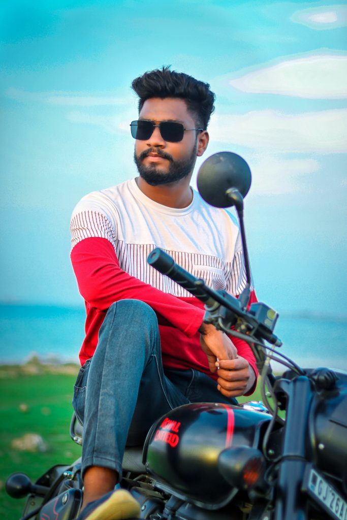 HD movie - #new #poses #hair #style #smile #lookingup #cuteboy #bullet  #raja #backgrounds #hd #photoshoot #lovely #fashion #dashing #fashionable |  Facebook