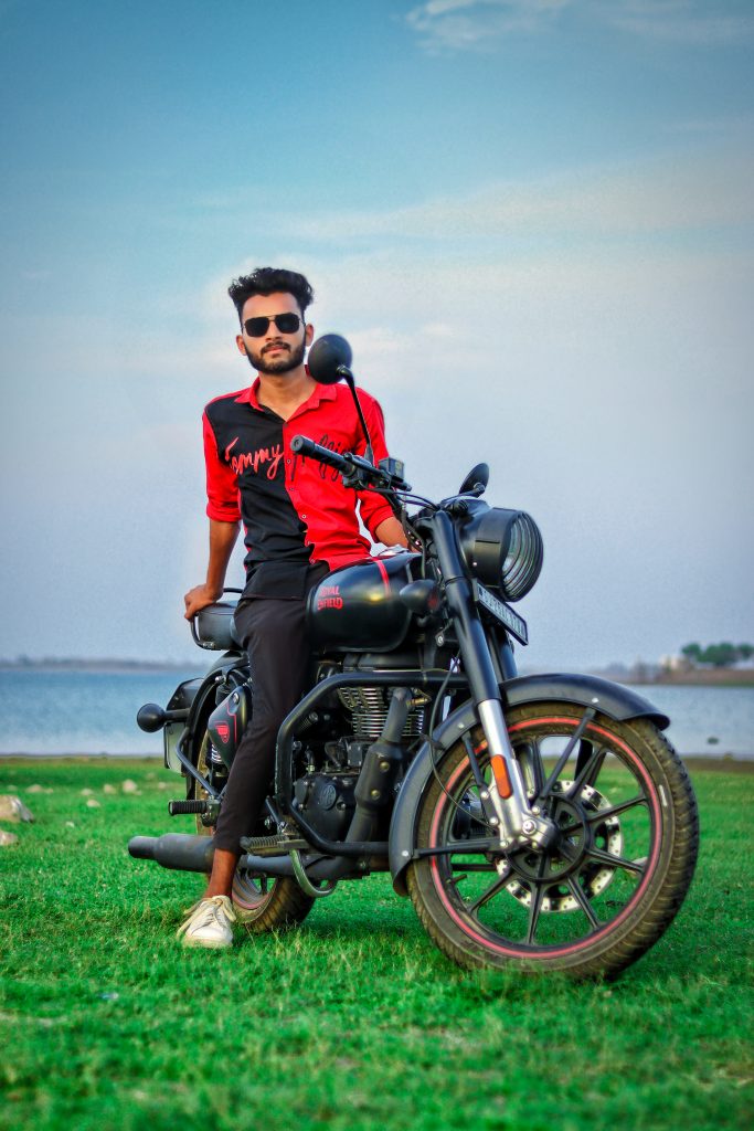 Bawaal' FIRST LOOK Out: Varun Dhawan drives a Royal Enfield bike