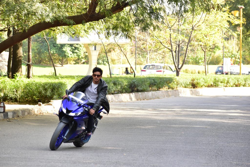 Boy posing on R15 bike - PixaHive