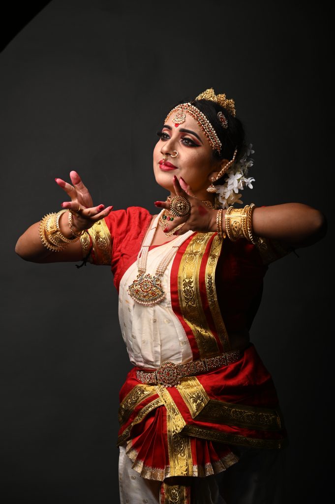 Dancing Beauty - Free Image by Sourav Mukherjee on PixaHive.com