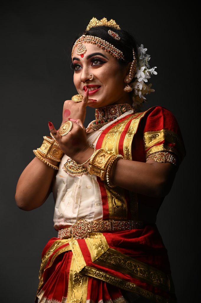 Facial expressions of a classical dancer - PixaHive