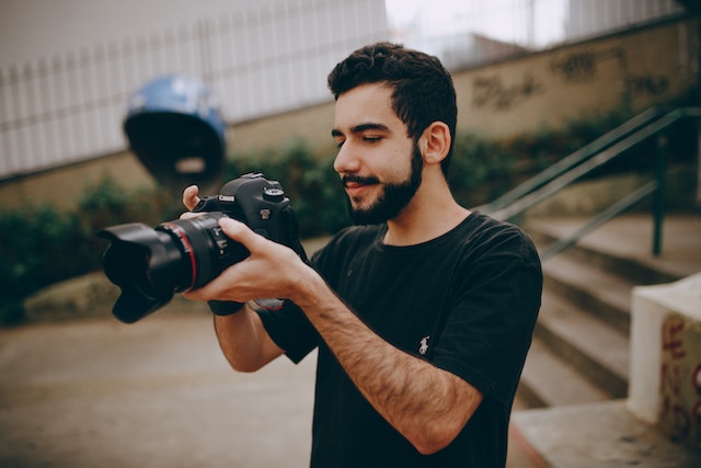 The Easiest Ways to Earn Money if You Have Photography Skills
